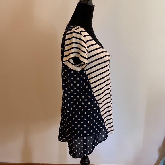 High-Low Pattern Tshirt - Picture 5 of 7